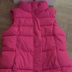 GAP Pink 💗 Puff Vest Size Medium ❄️💗
